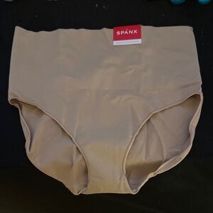 SPANX High-Waist Shaping Briefs in Beige NEW WITH TAGS